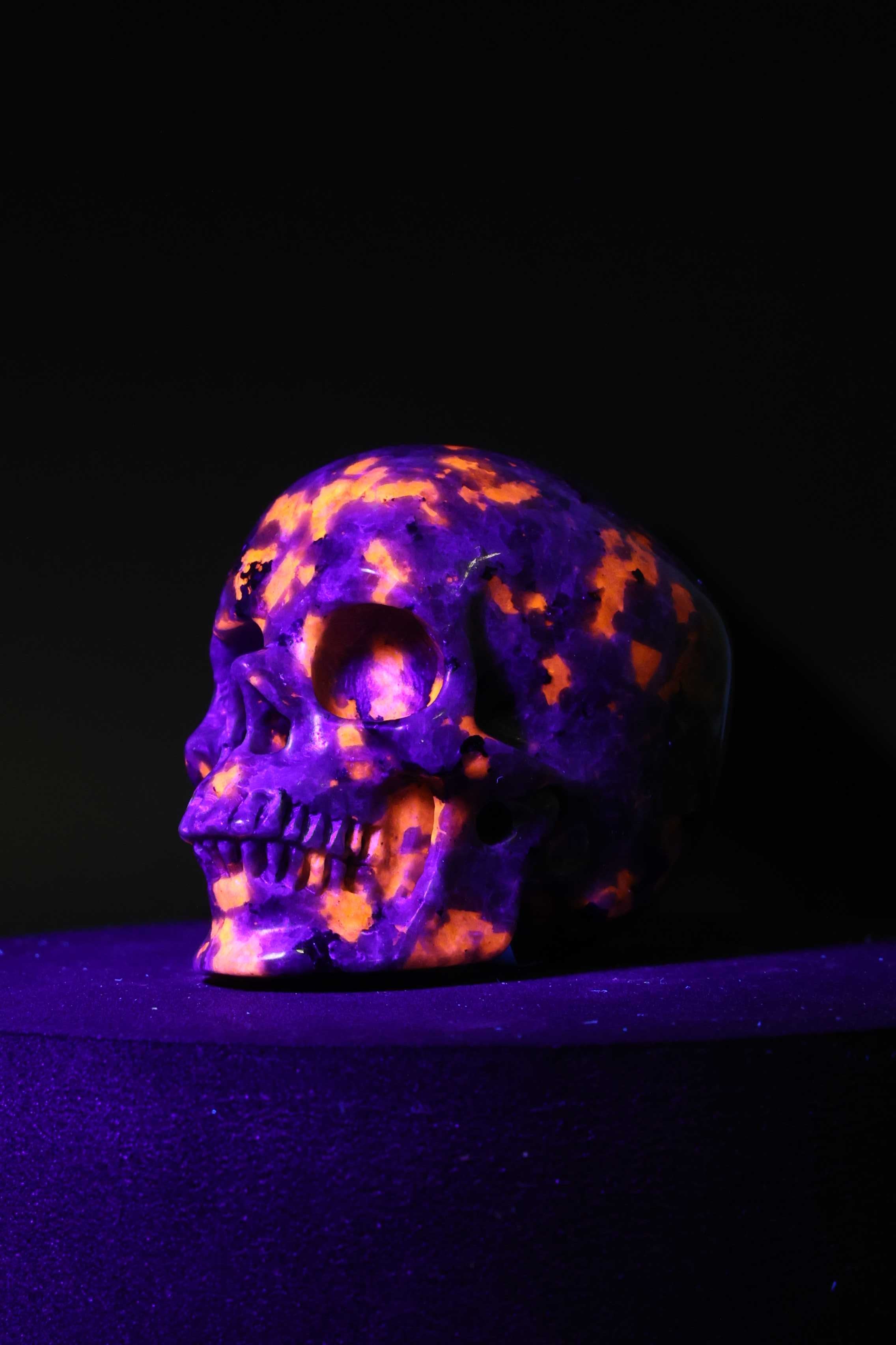 Yooperlite Skull Carving